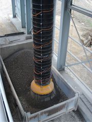 Loading spout for truck loading